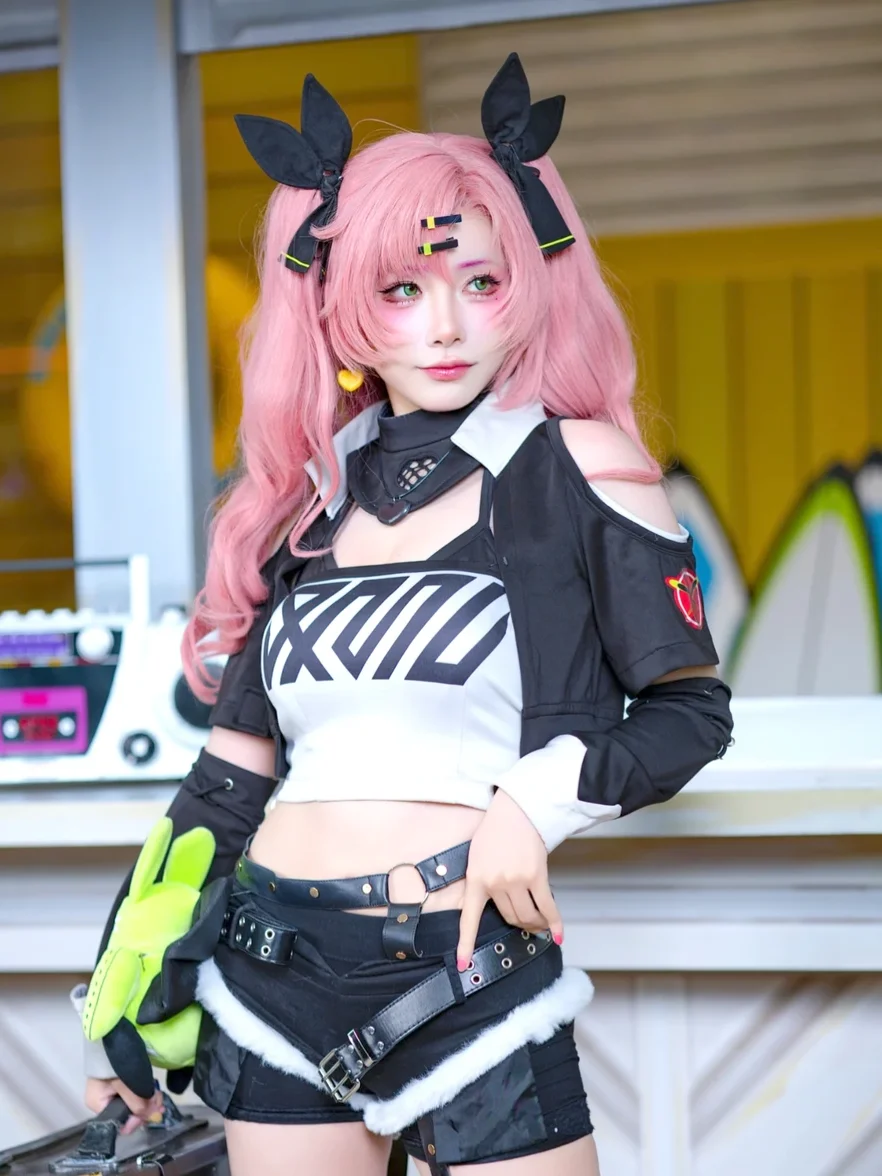 Momoko葵葵的主图